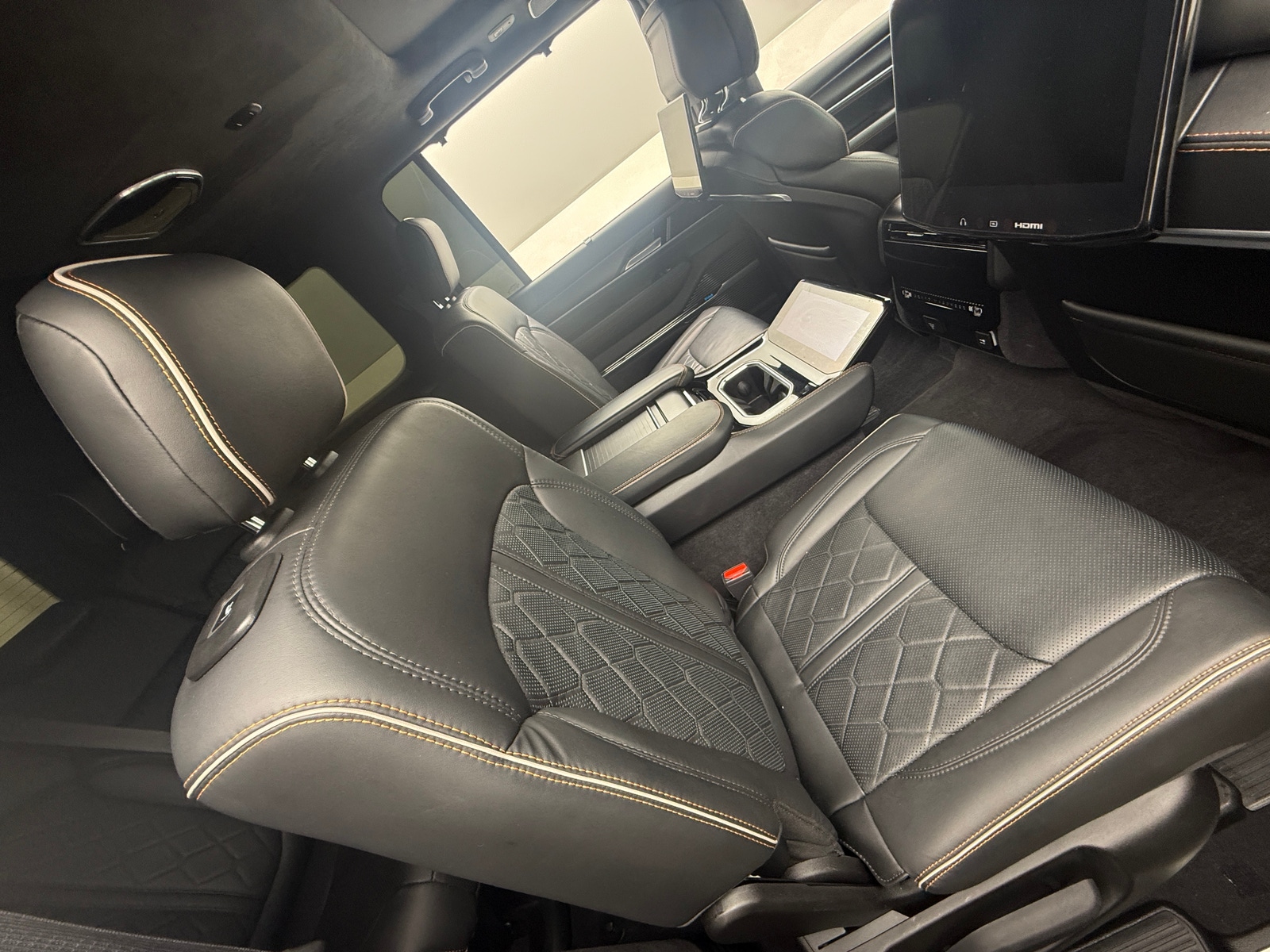 Thumbnail: 2024 Jeep Grand Wagoneer - 5