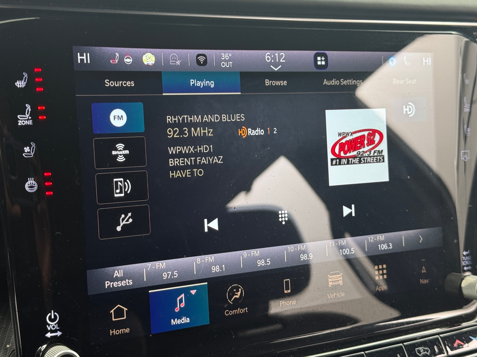 Thumbnail: 2024 Jeep Grand Wagoneer - 3