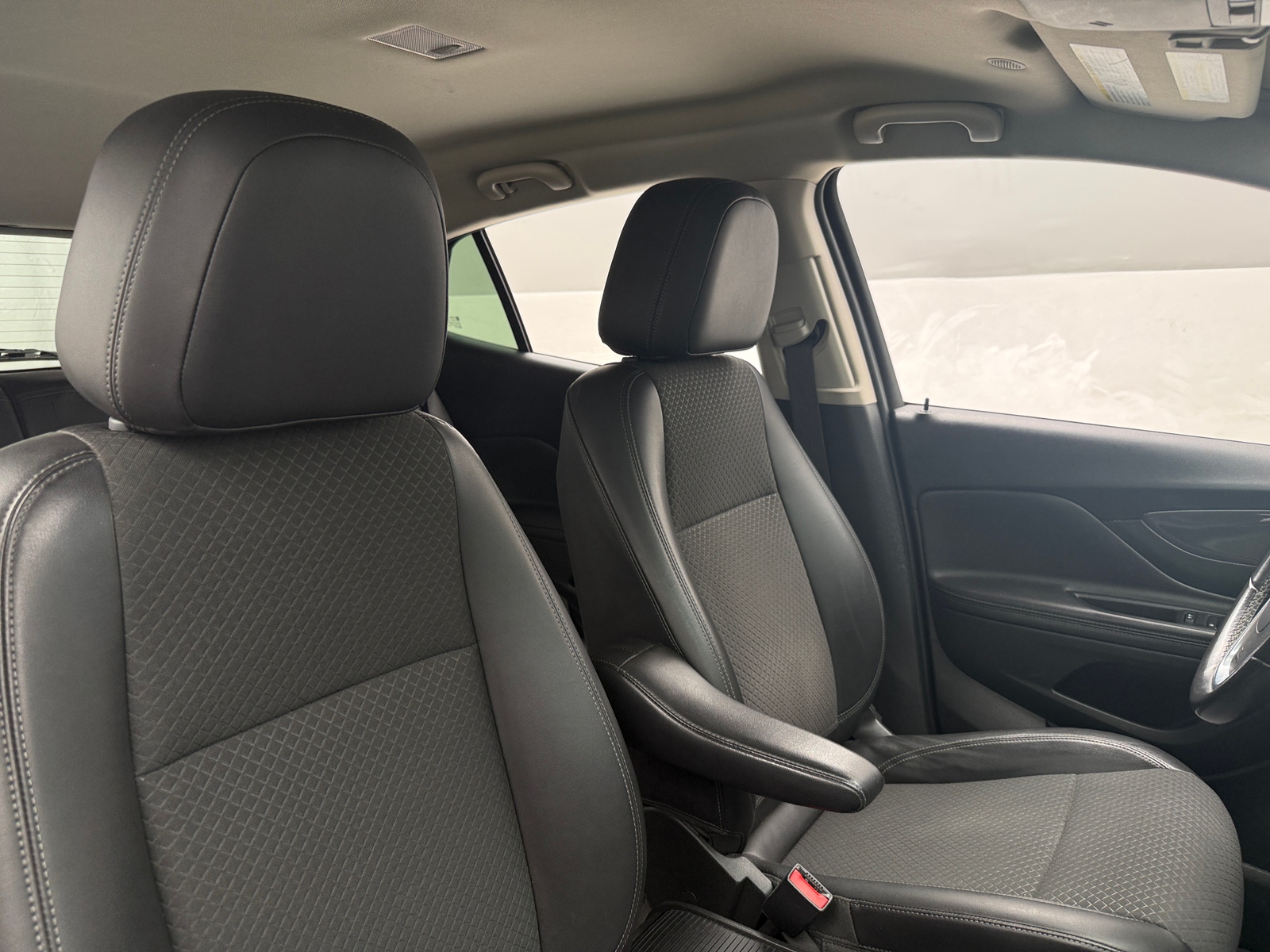 Thumbnail: 2022 Buick Encore - 2