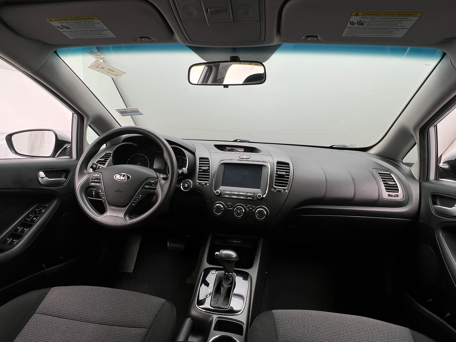 Thumbnail: 2017 Kia Forte - 3