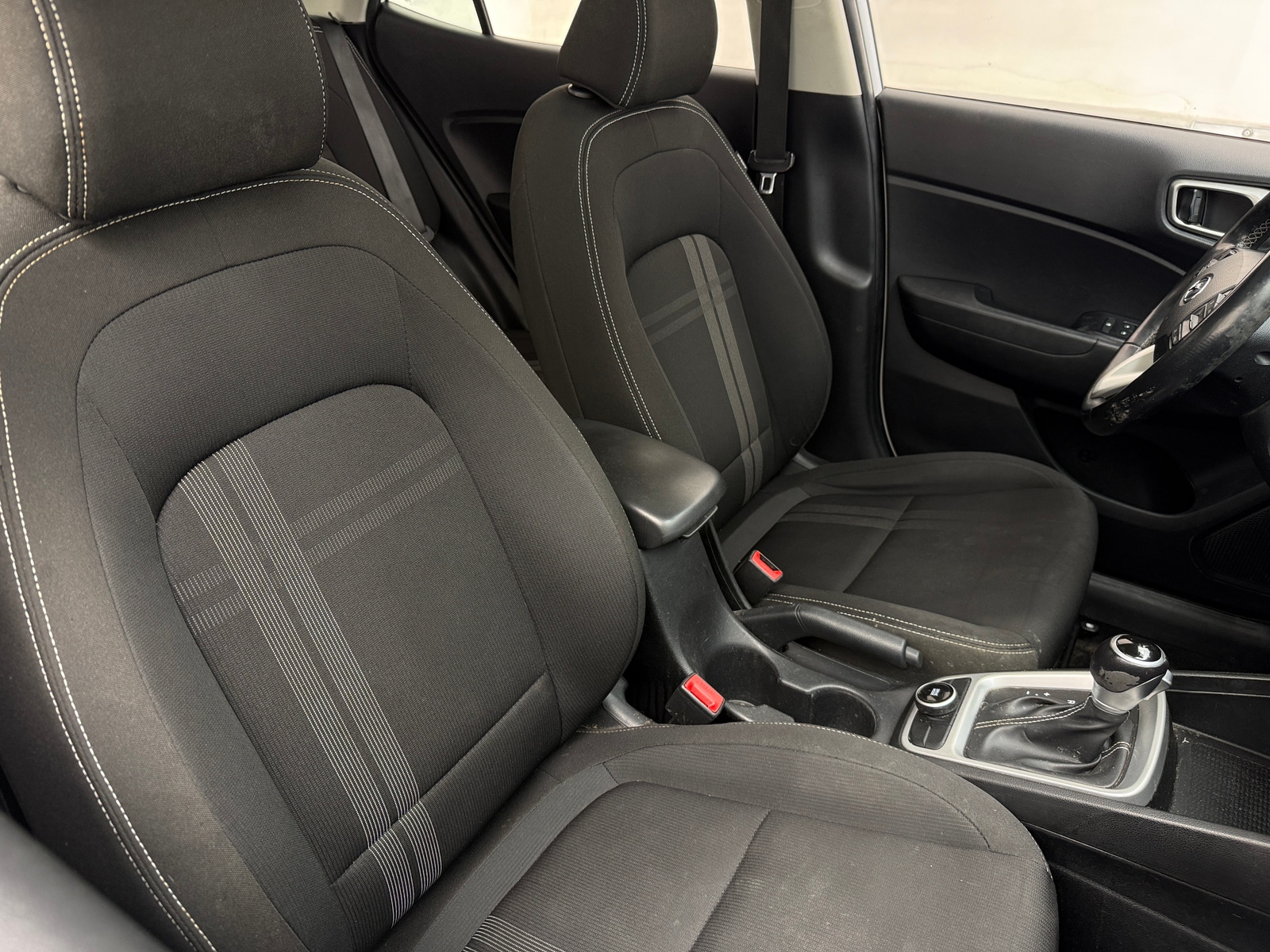 Thumbnail: 2022 Hyundai Venue - 2