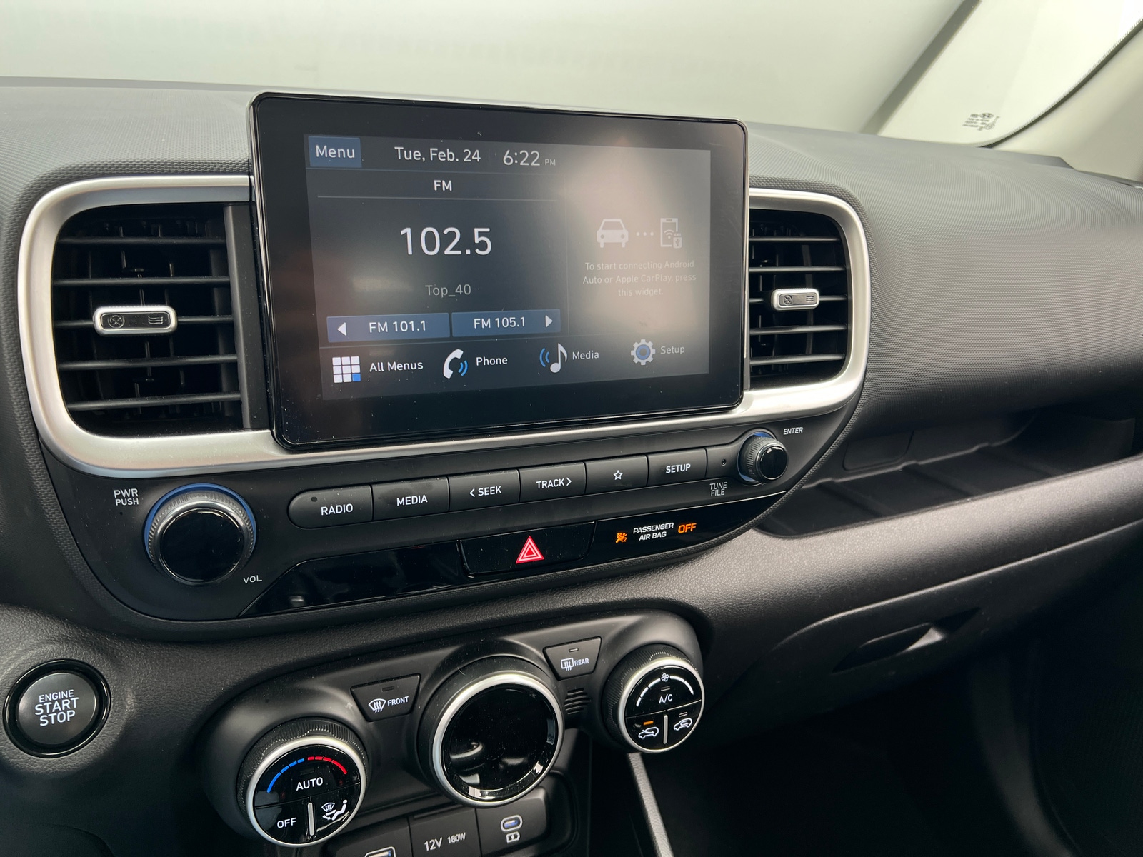 Thumbnail: 2025 Hyundai Venue - 4