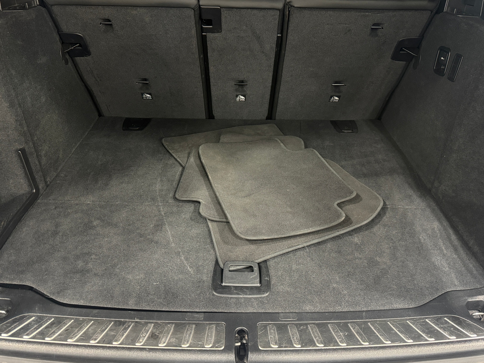 Thumbnail: 2024 BMW X3 - 6