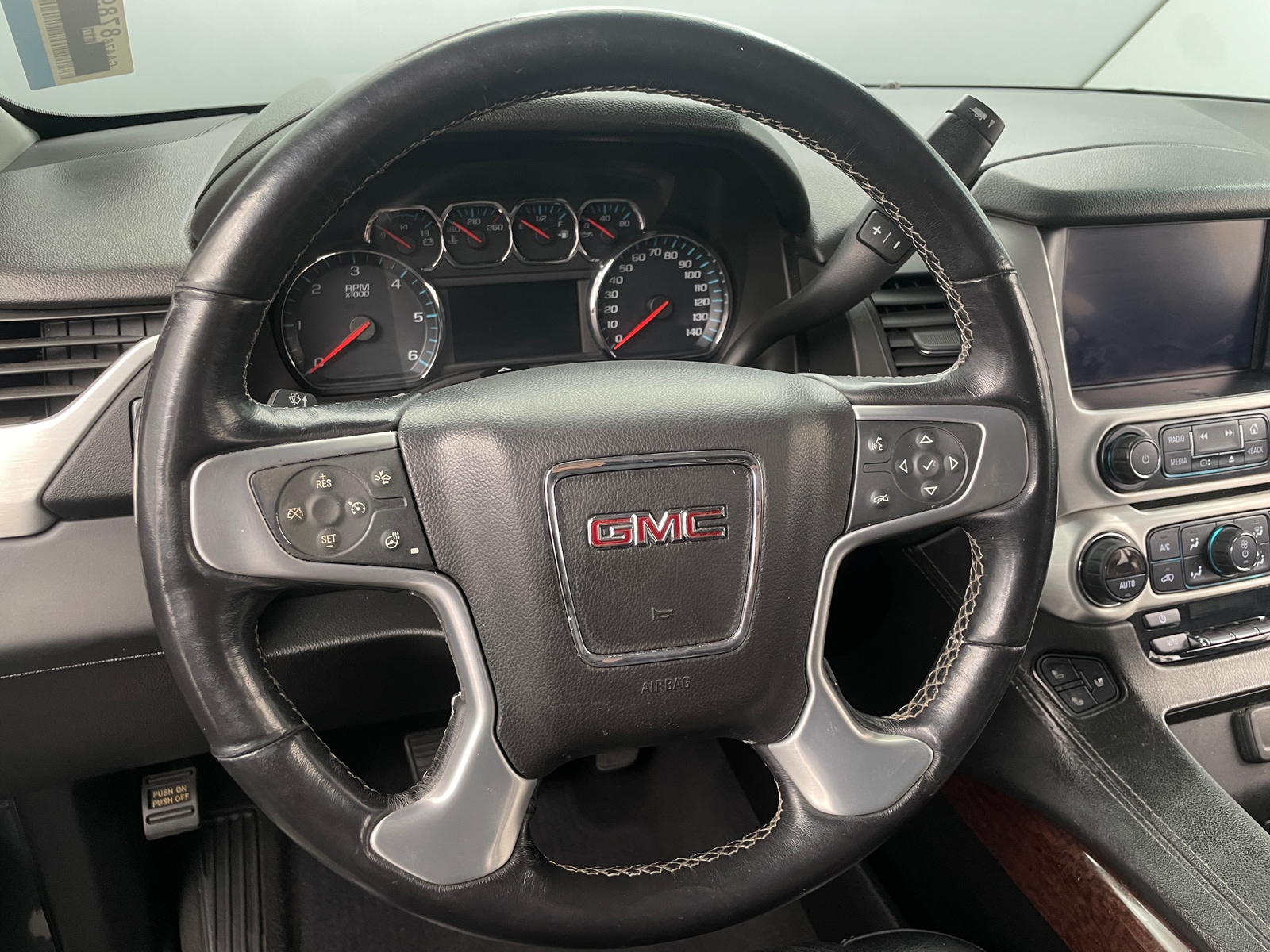 Thumbnail: 2019 GMC Yukon - 4