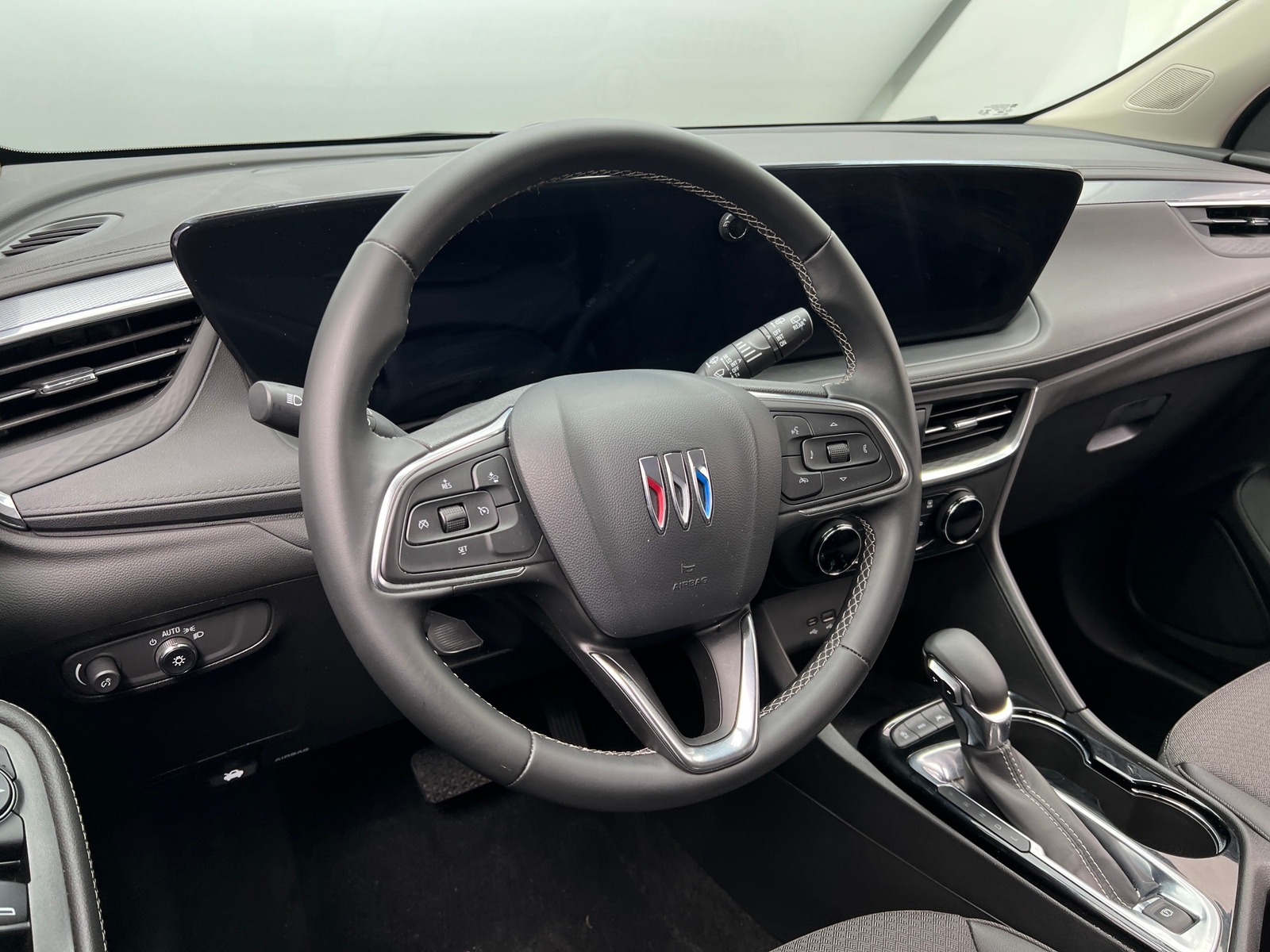 Thumbnail: 2025 Buick Encore GX - 5