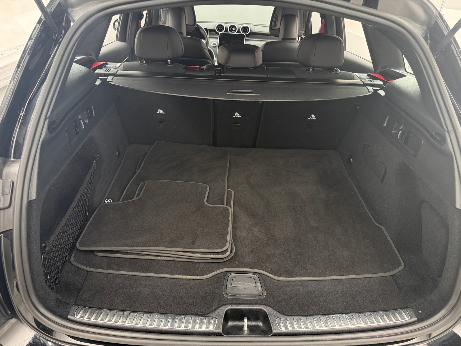 Thumbnail: 2025 Mercedes-Benz GLC - 7