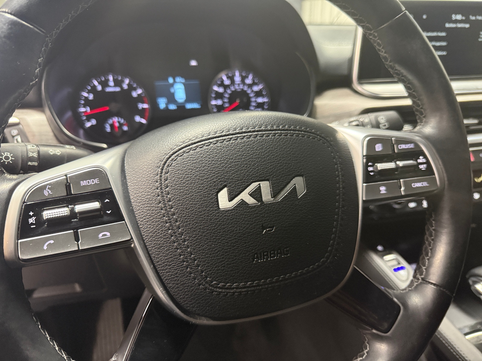 Thumbnail: 2022 Kia Telluride - 4