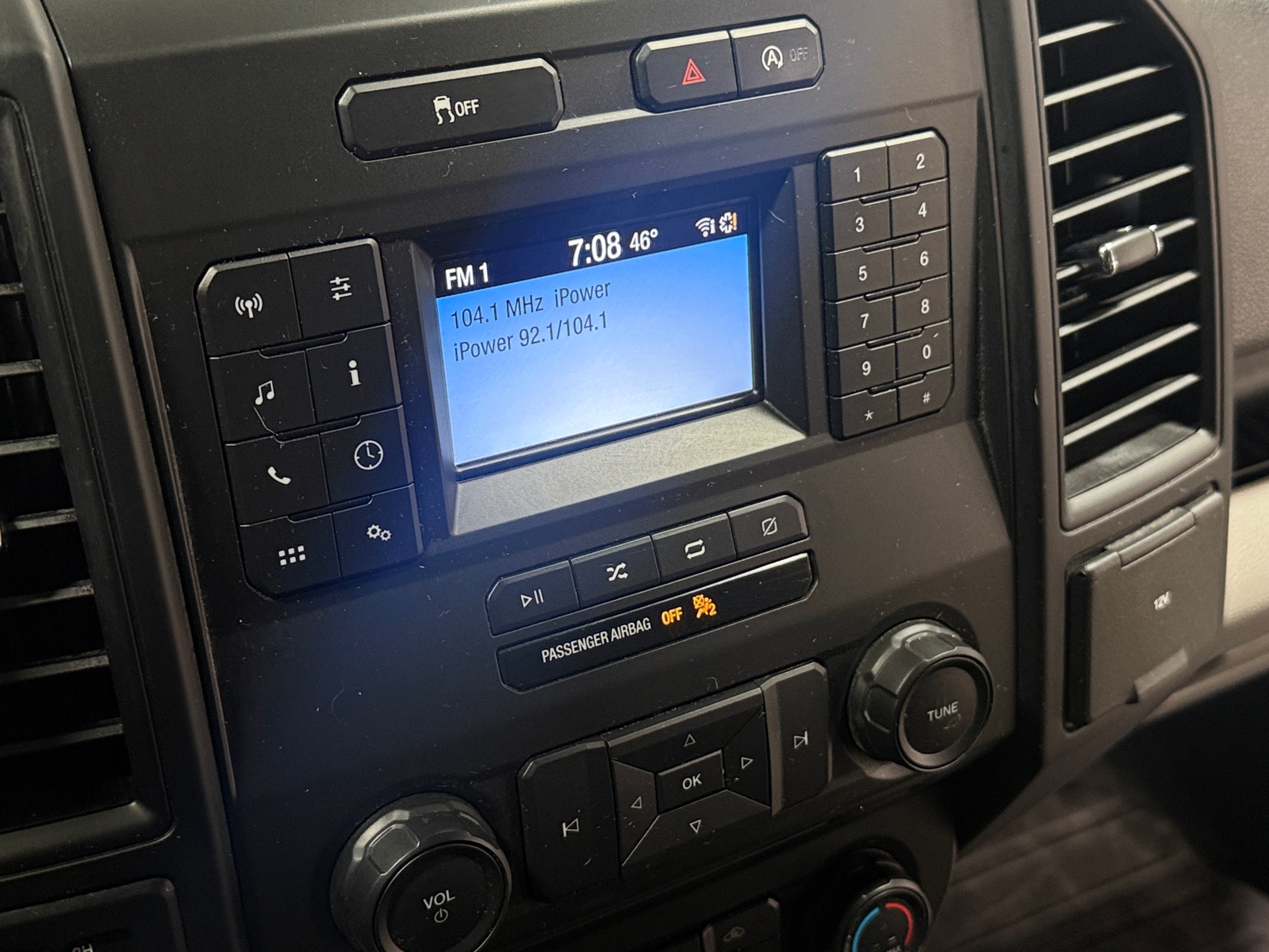 Thumbnail: 2018 Ford Econoline - 4