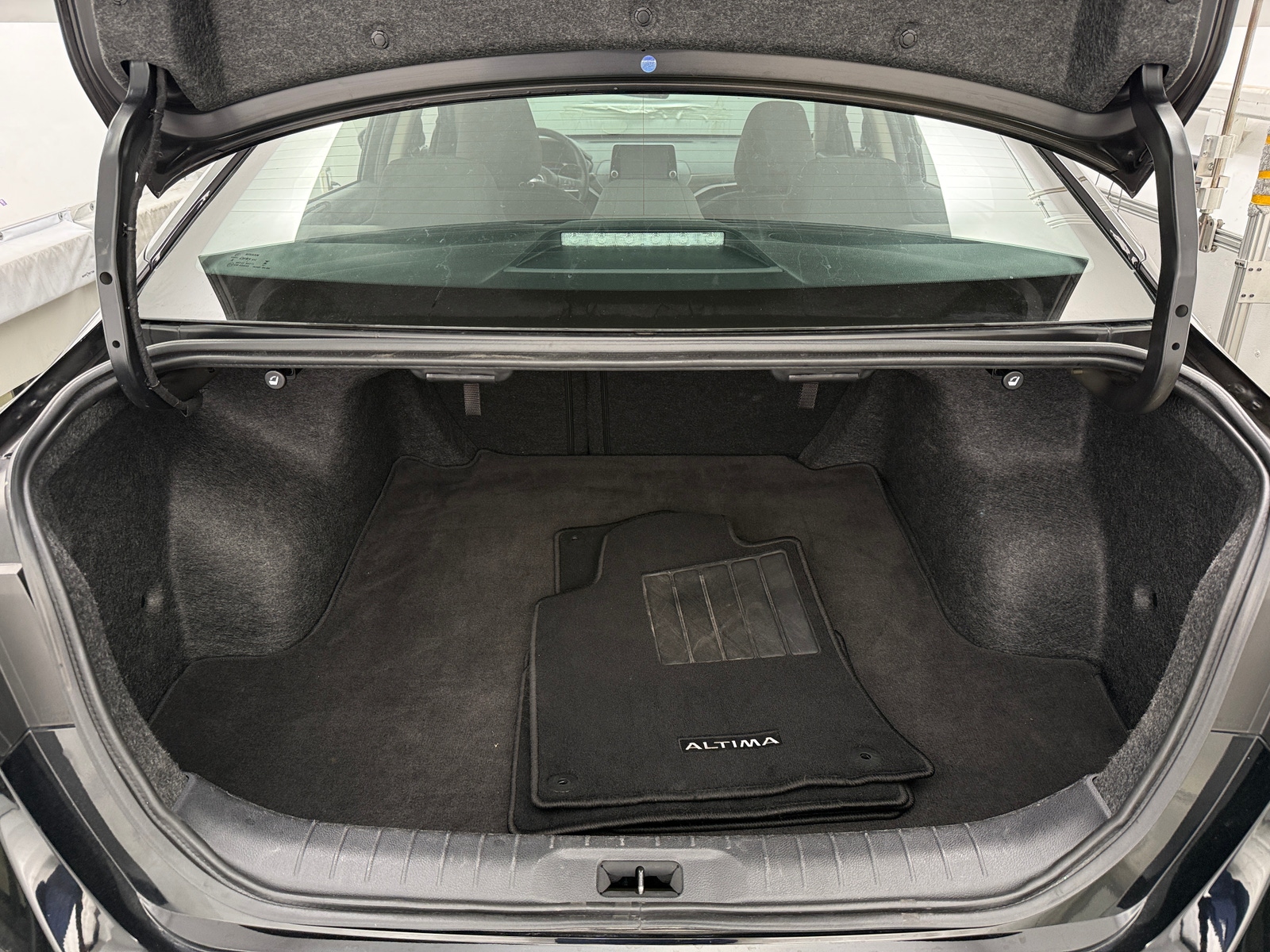 Thumbnail: 2025 Nissan Altima - 7