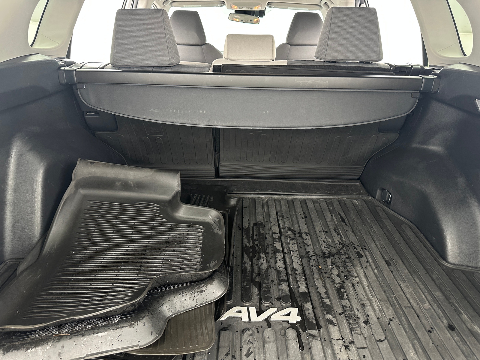 Thumbnail: 2021 Toyota RAV4 - 7