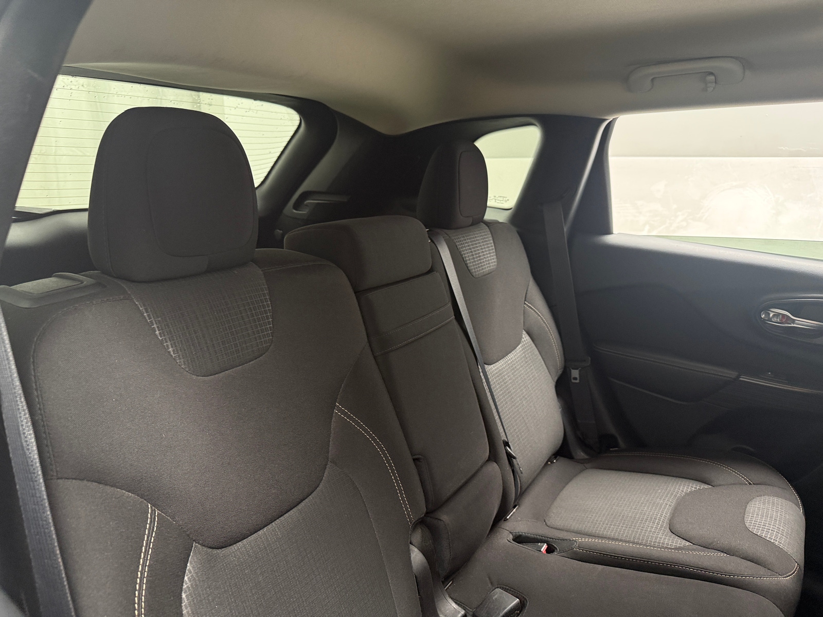 Thumbnail: 2016 Jeep Cherokee - 6