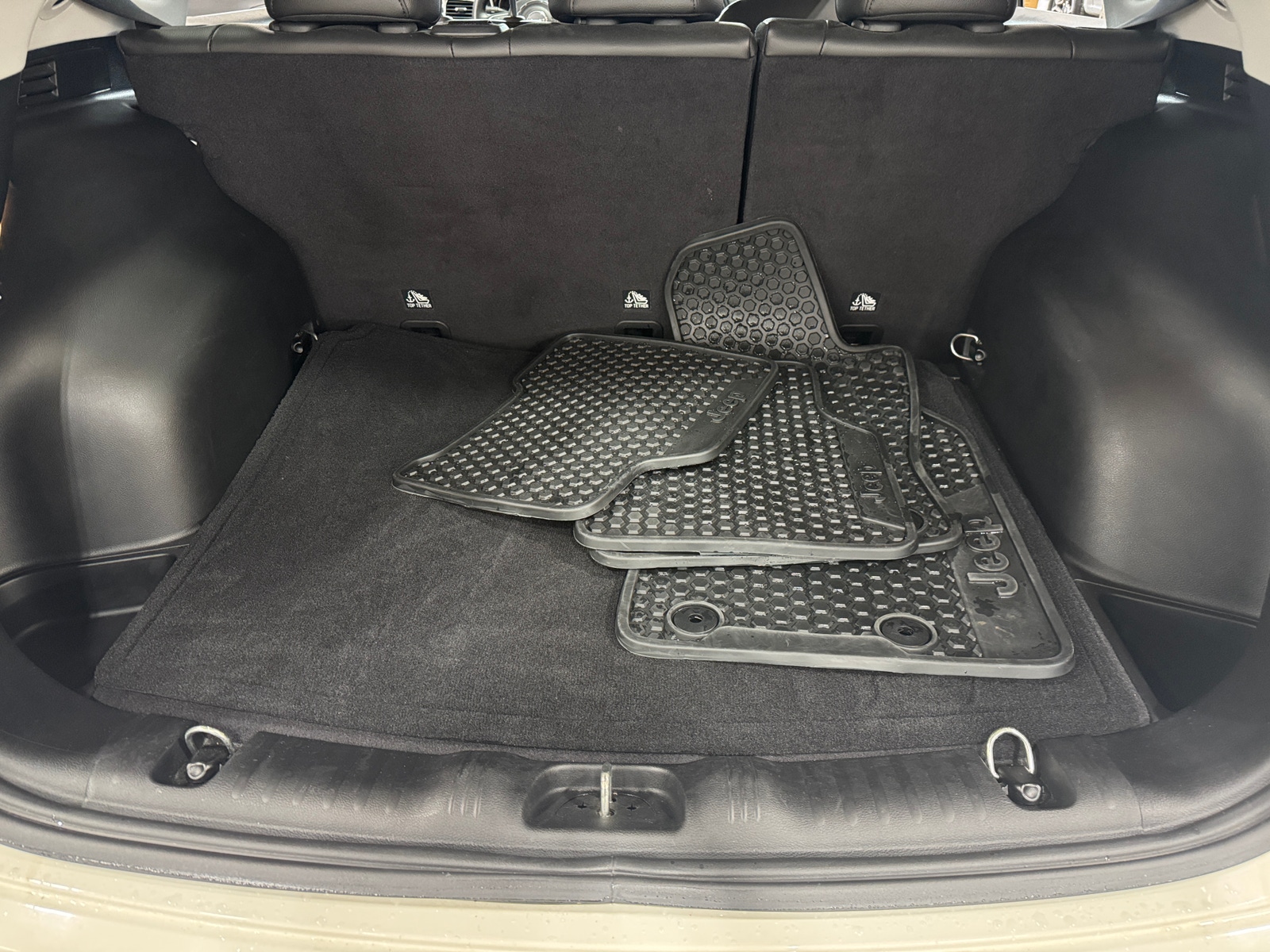 Thumbnail: 2020 Jeep Compass - 6