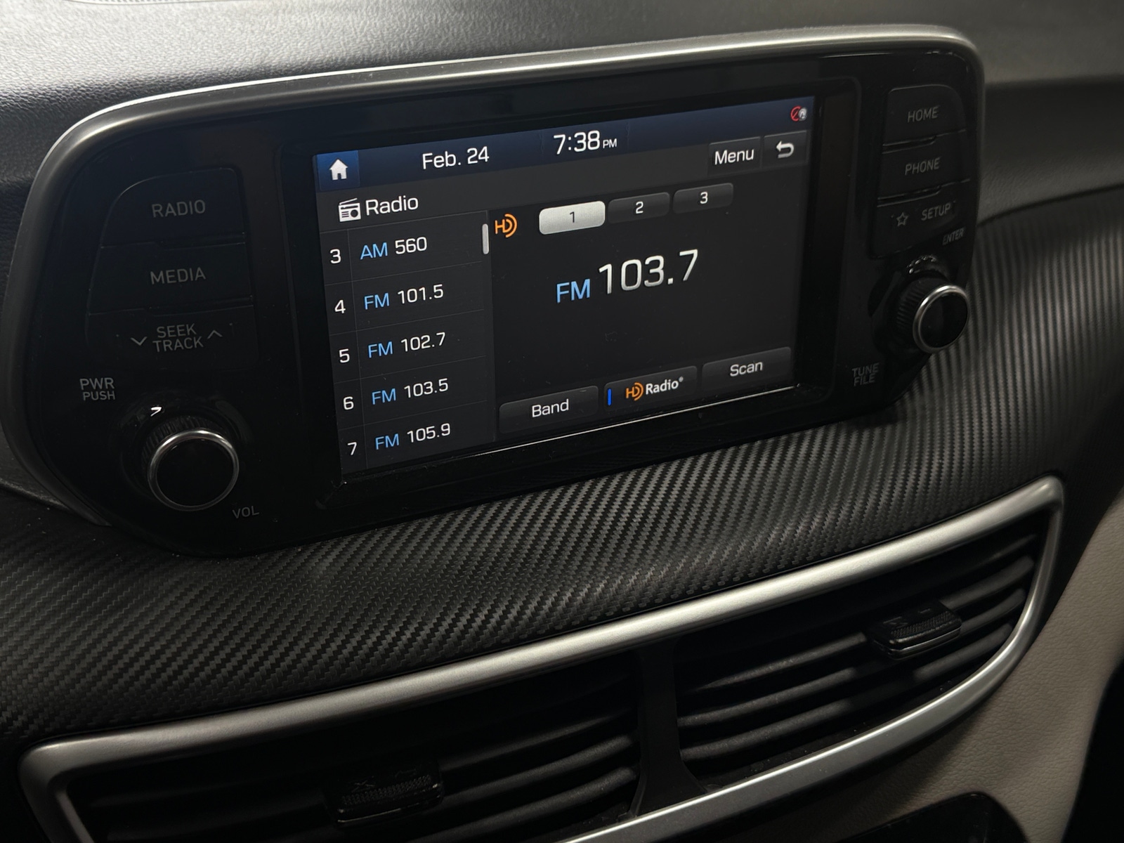 Thumbnail: 2021 Hyundai Tucson - 4