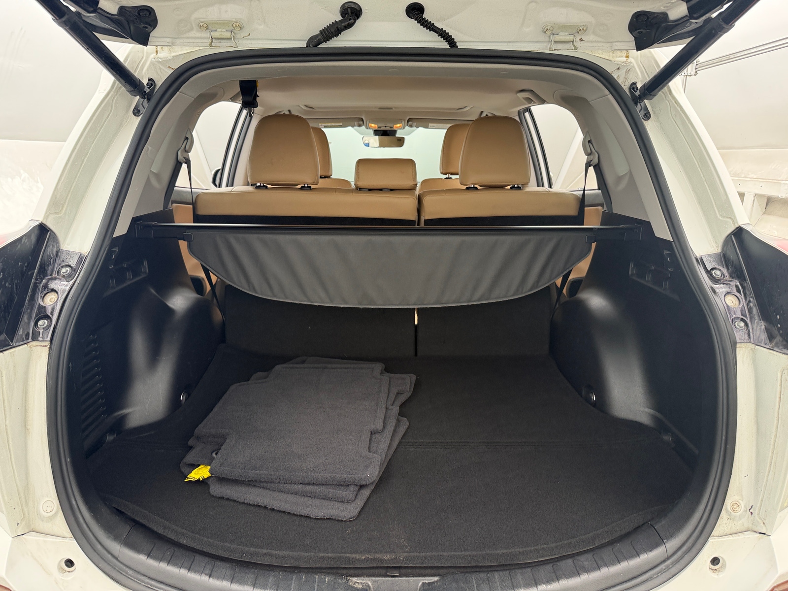 Thumbnail: 2018 Toyota RAV4 - 7