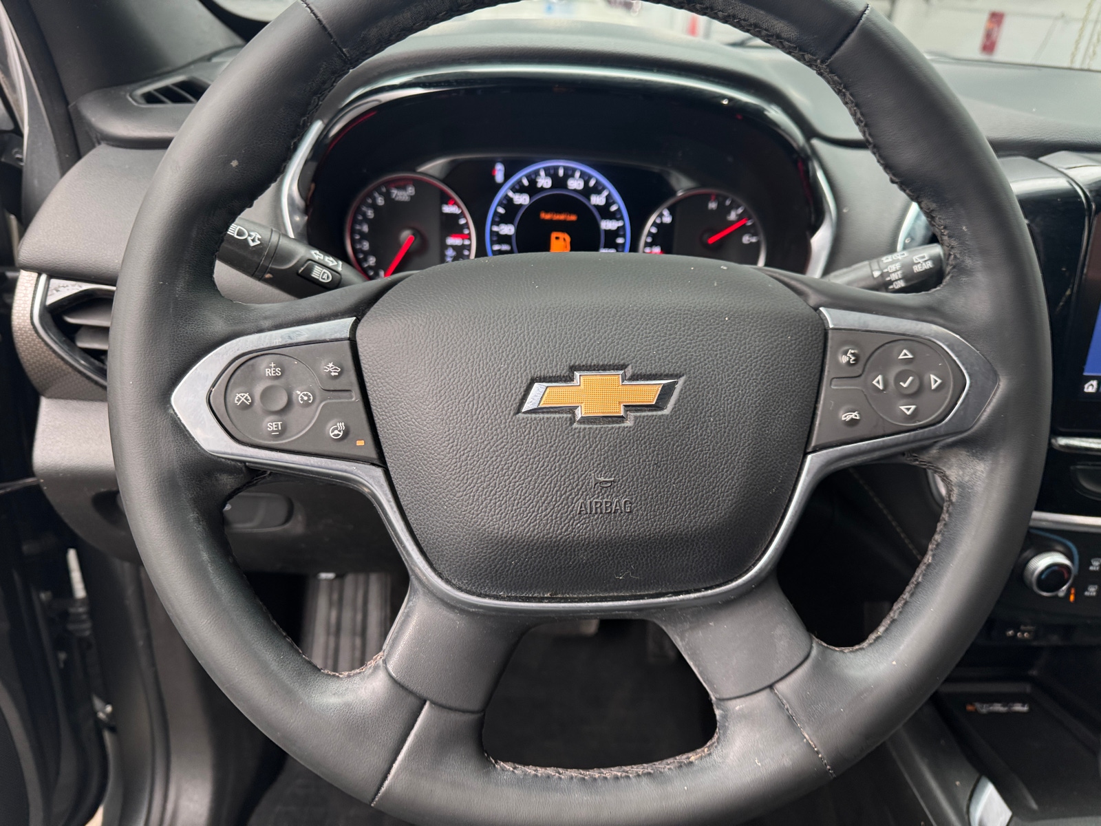 Thumbnail: 2023 Chevrolet Traverse - 4