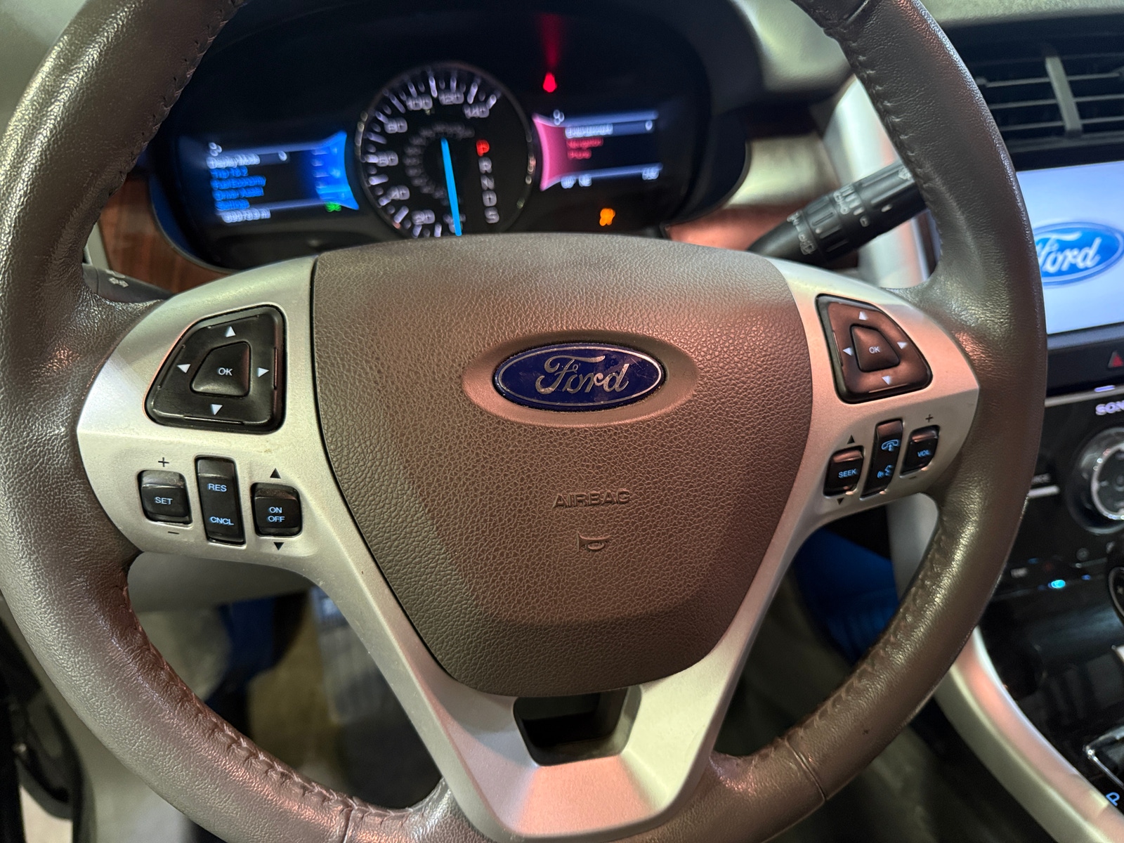 Thumbnail: 2014 Ford Edge - 4