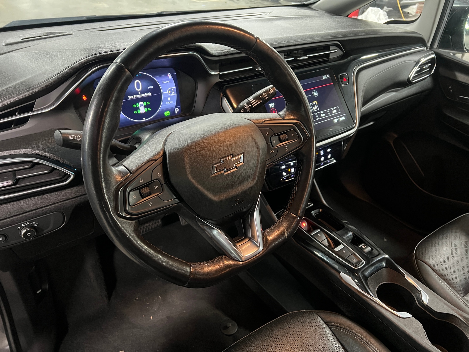 Thumbnail: 2023 Chevrolet Bolt EV - 4