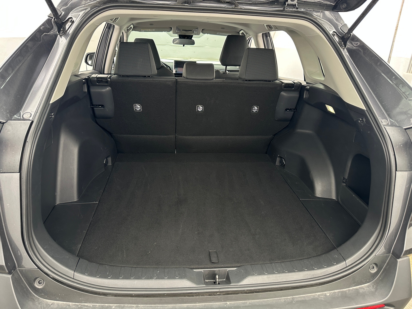 Thumbnail: 2025 Toyota RAV4 - 7