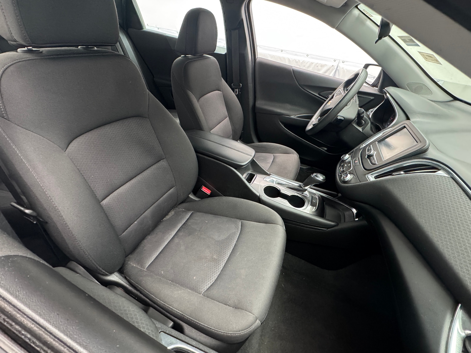 Thumbnail: 2018 Chevrolet Malibu - 2