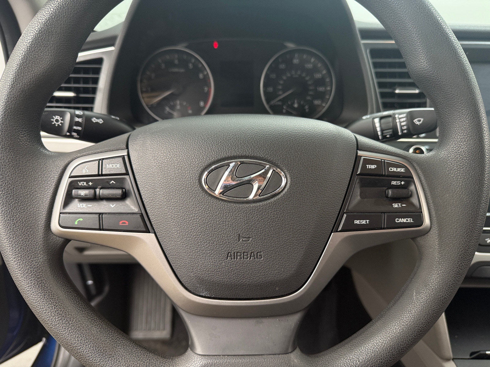 Thumbnail: 2017 Hyundai Elantra - 5