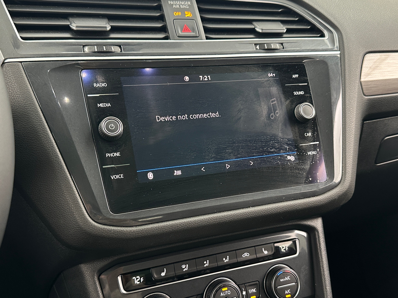 Thumbnail: 2020 Volkswagen Tiguan - 3