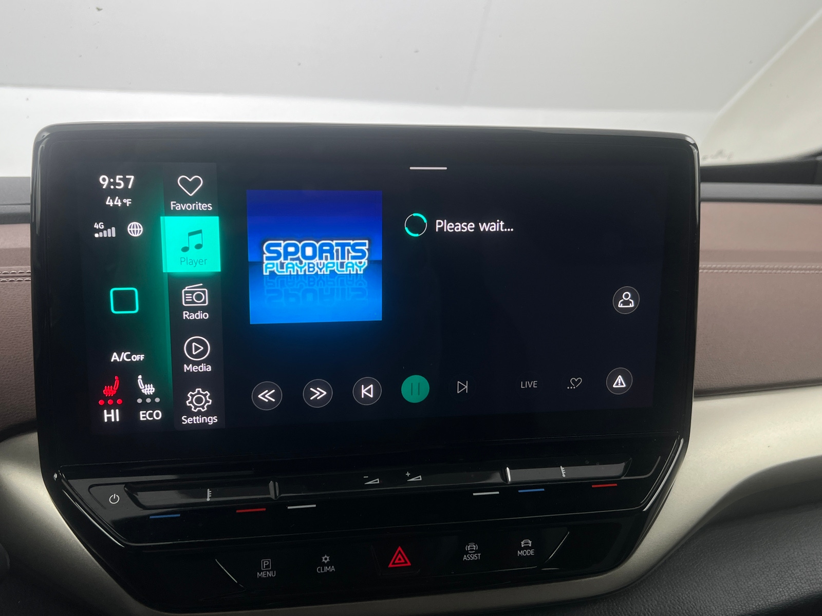 Thumbnail: 2023 Volkswagen ID.4 - 4