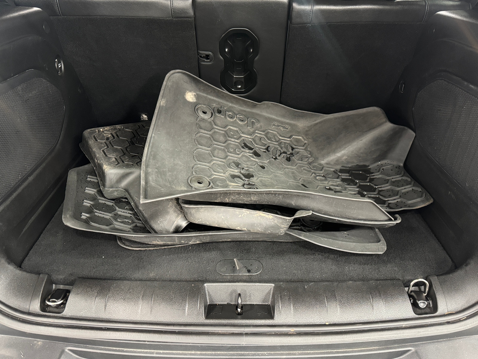 Thumbnail: 2015 Jeep Renegade - 6