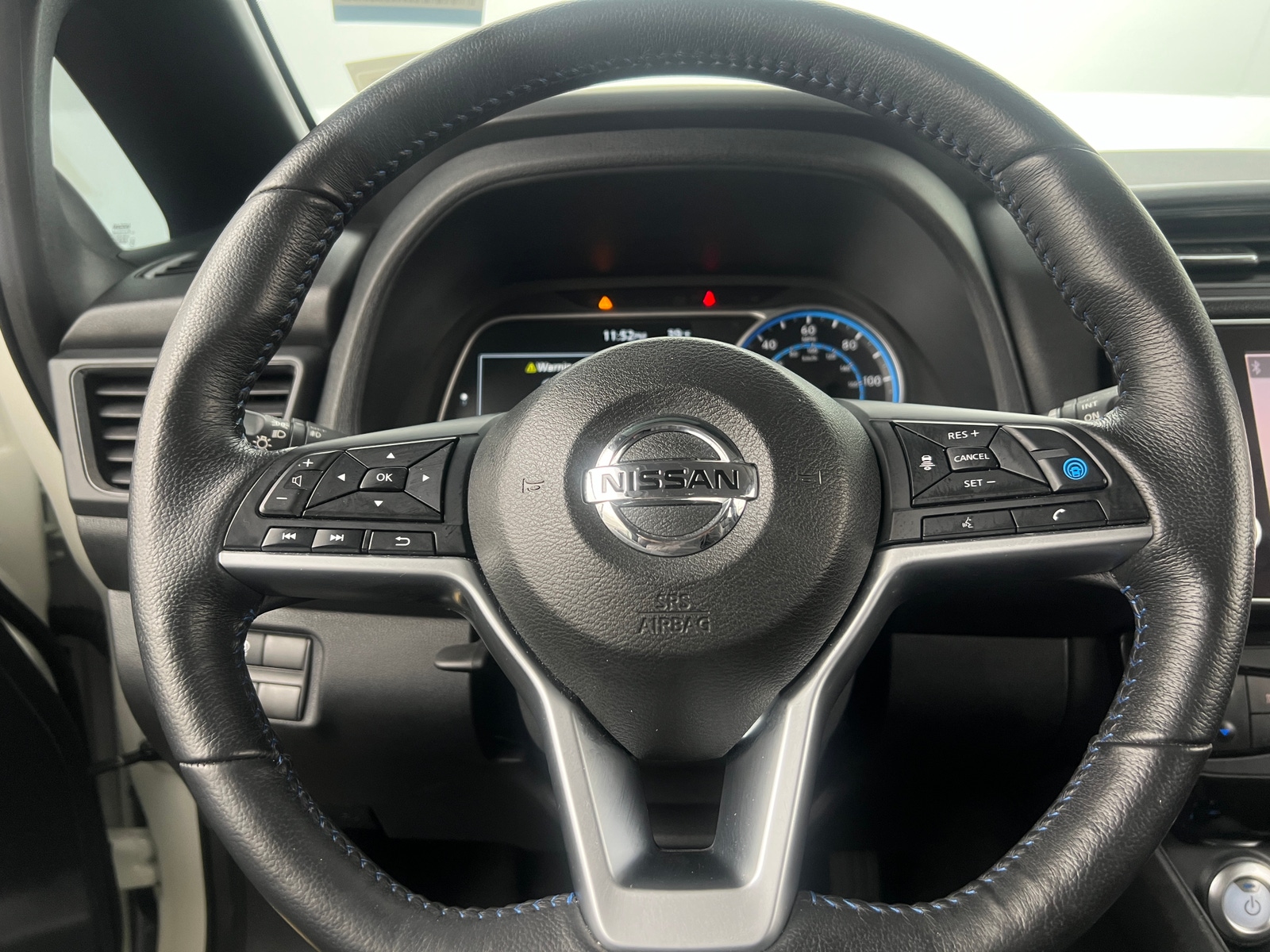 Thumbnail: 2019 Nissan Leaf - 4