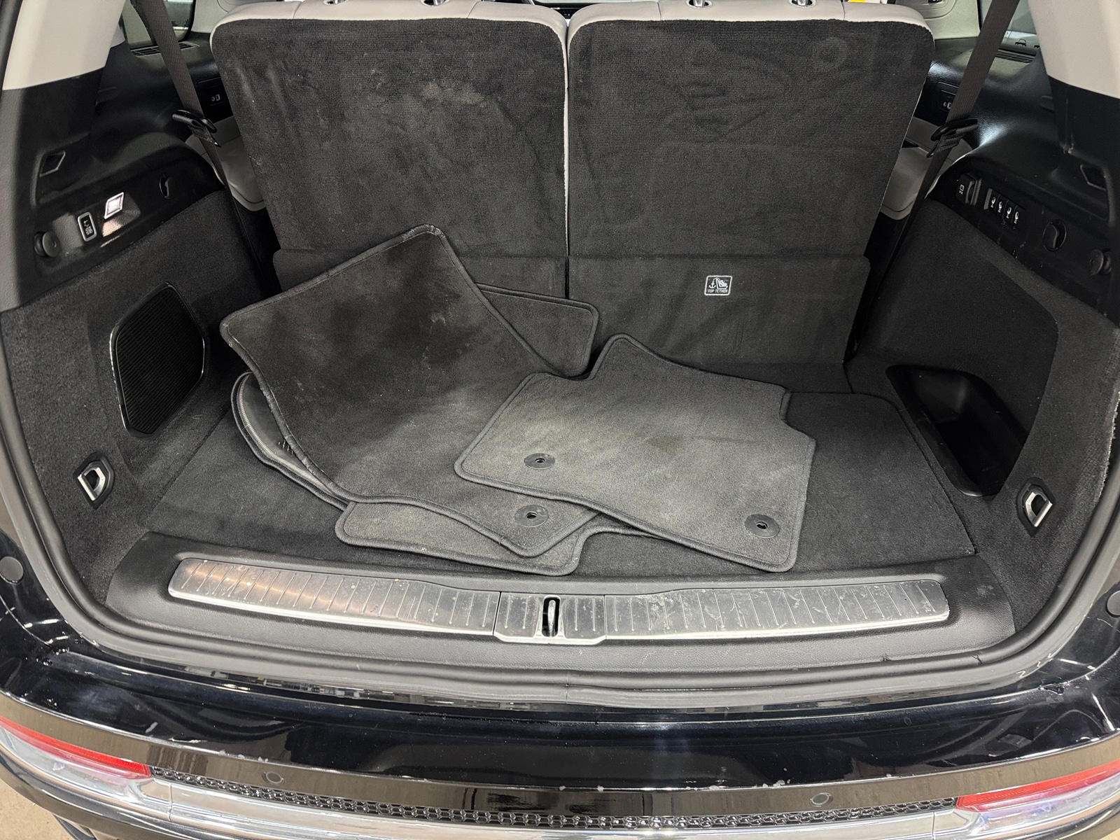 Thumbnail: 2023 Jeep Grand Cherokee L - 6