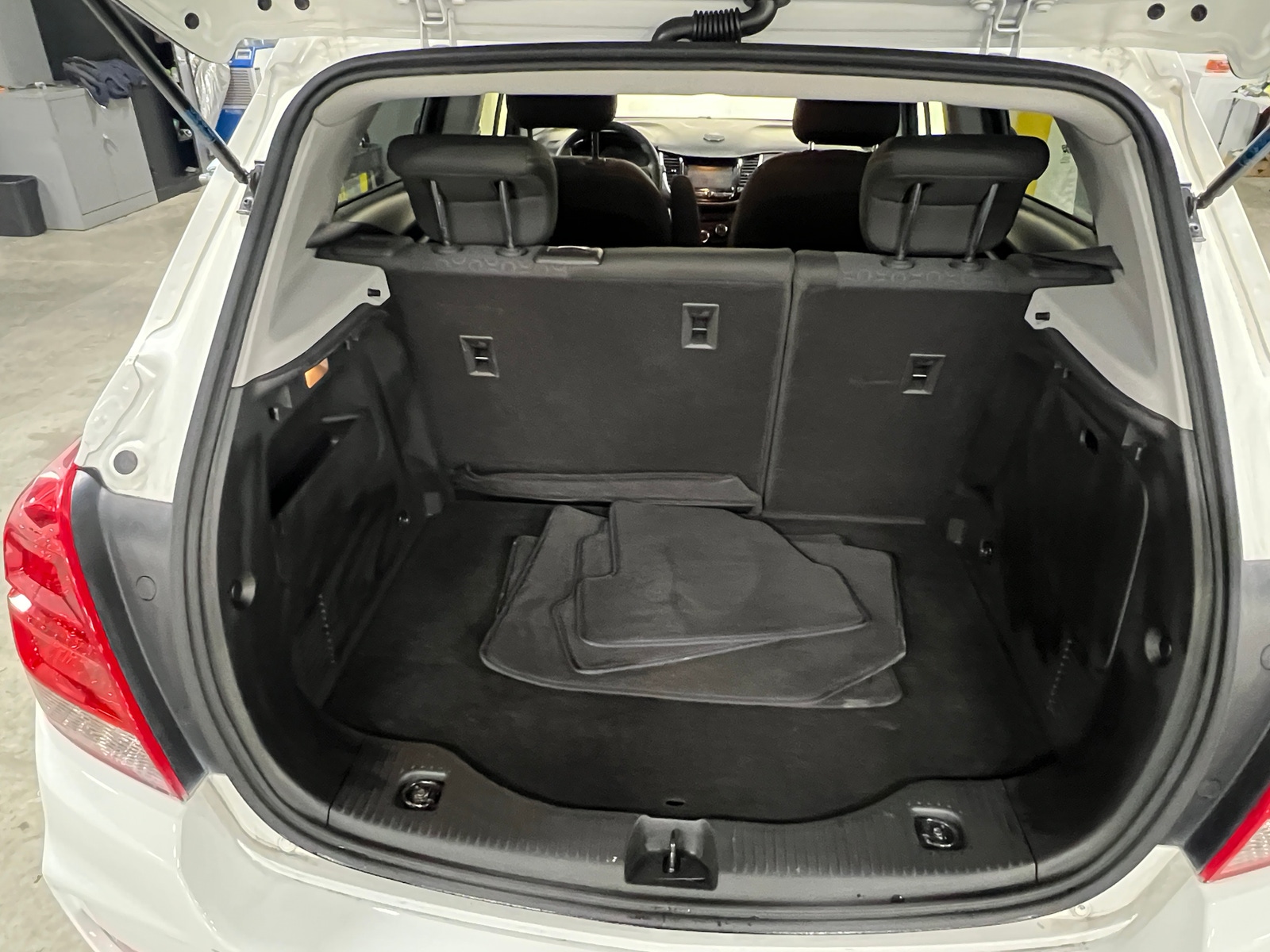 Thumbnail: 2022 Chevrolet Trax - 7