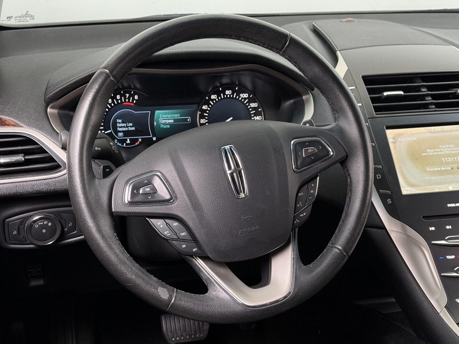 Thumbnail: 2016 Lincoln MKZ - 4