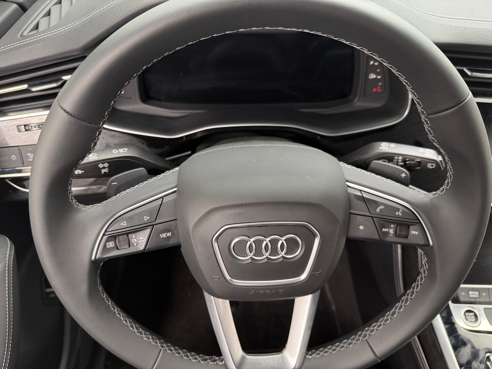 Thumbnail: 2025 Audi Q7 - 4