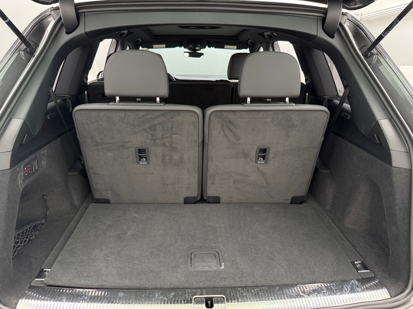 Thumbnail: 2025 Audi Q7 - 6