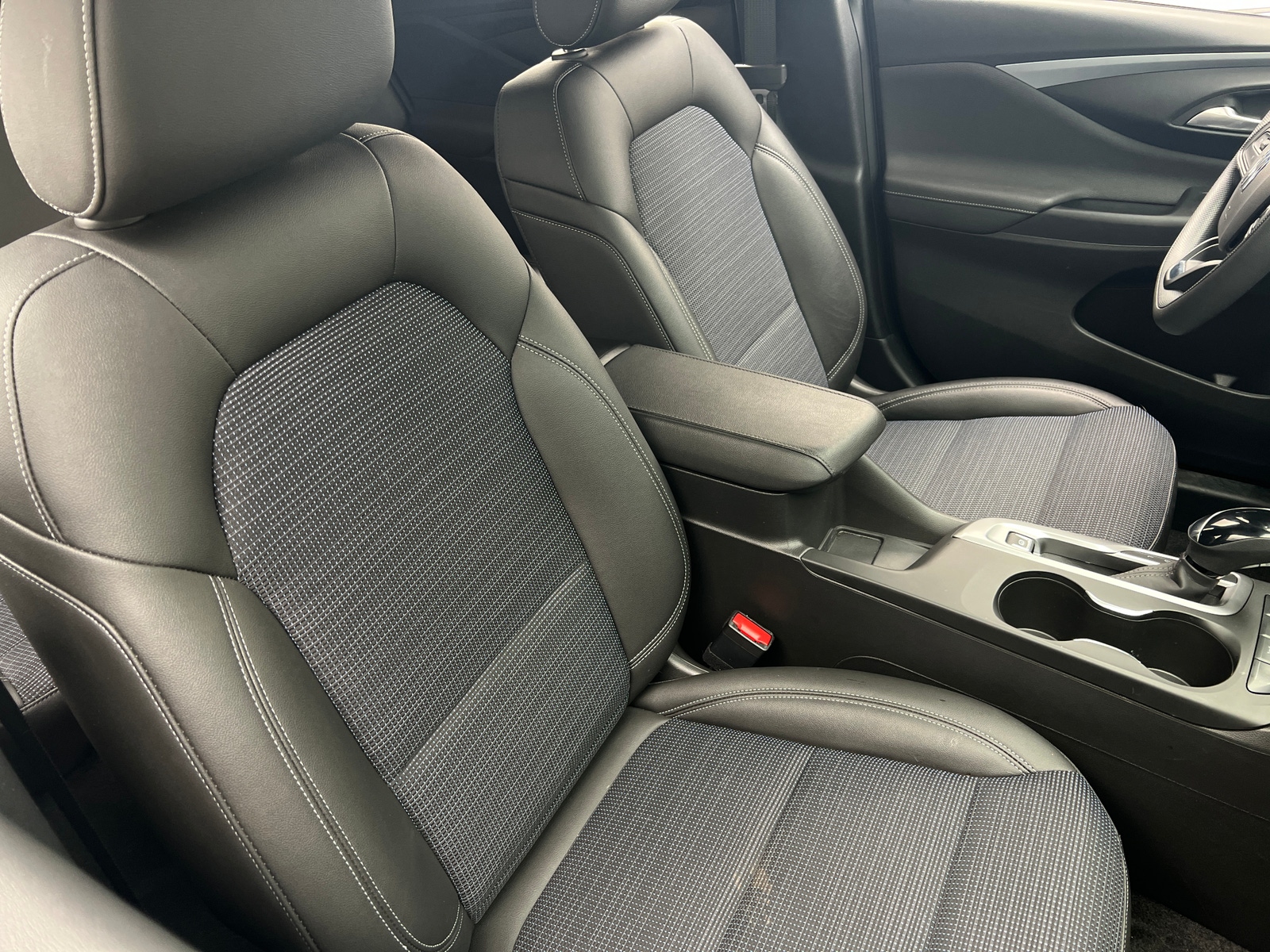 Thumbnail: 2025 Buick Envista - 2