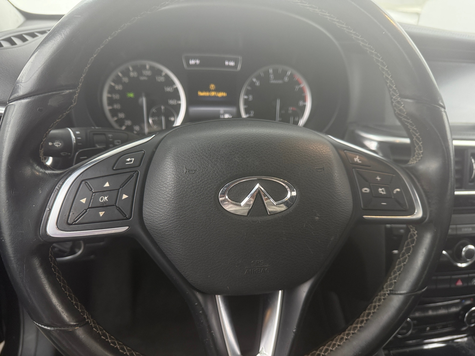 Thumbnail: 2017 INFINITI QX30 - 4