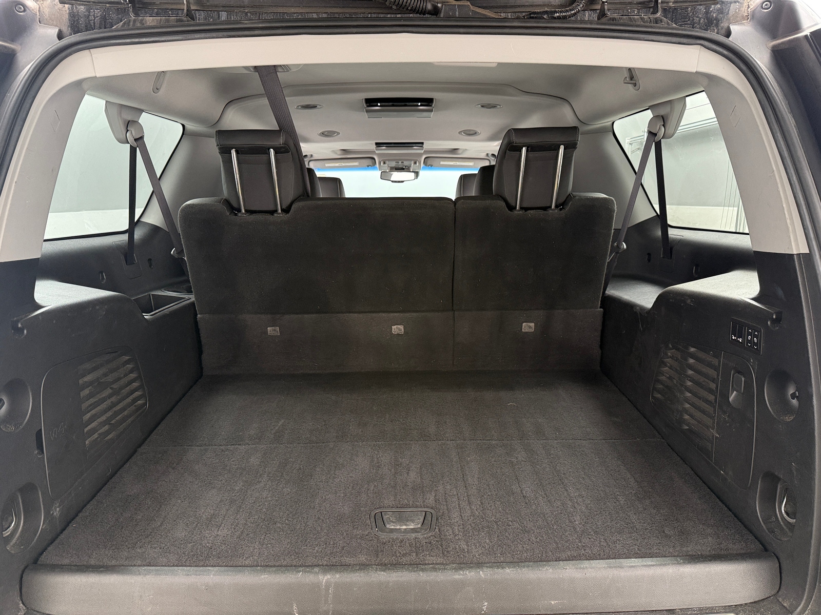 Thumbnail: 2017 Chevrolet Suburban - 6