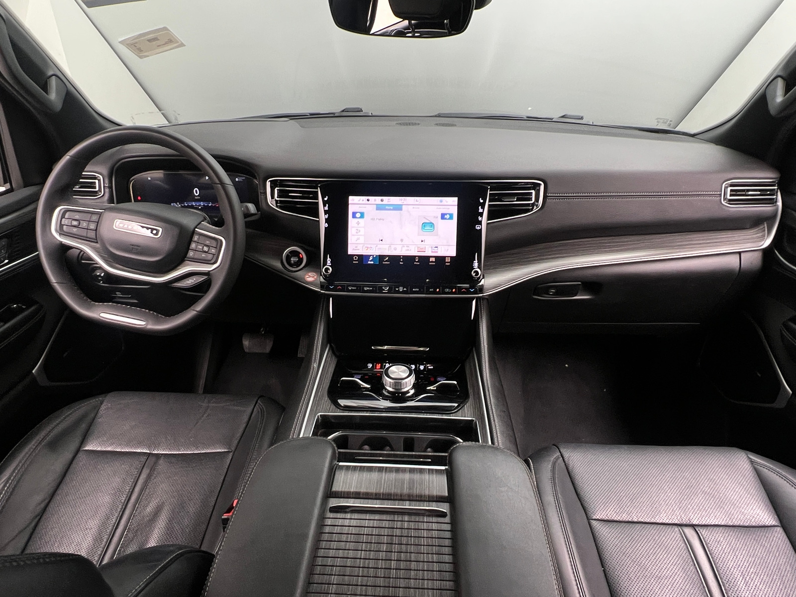 Thumbnail: 2024 Jeep Wagoneer - 2