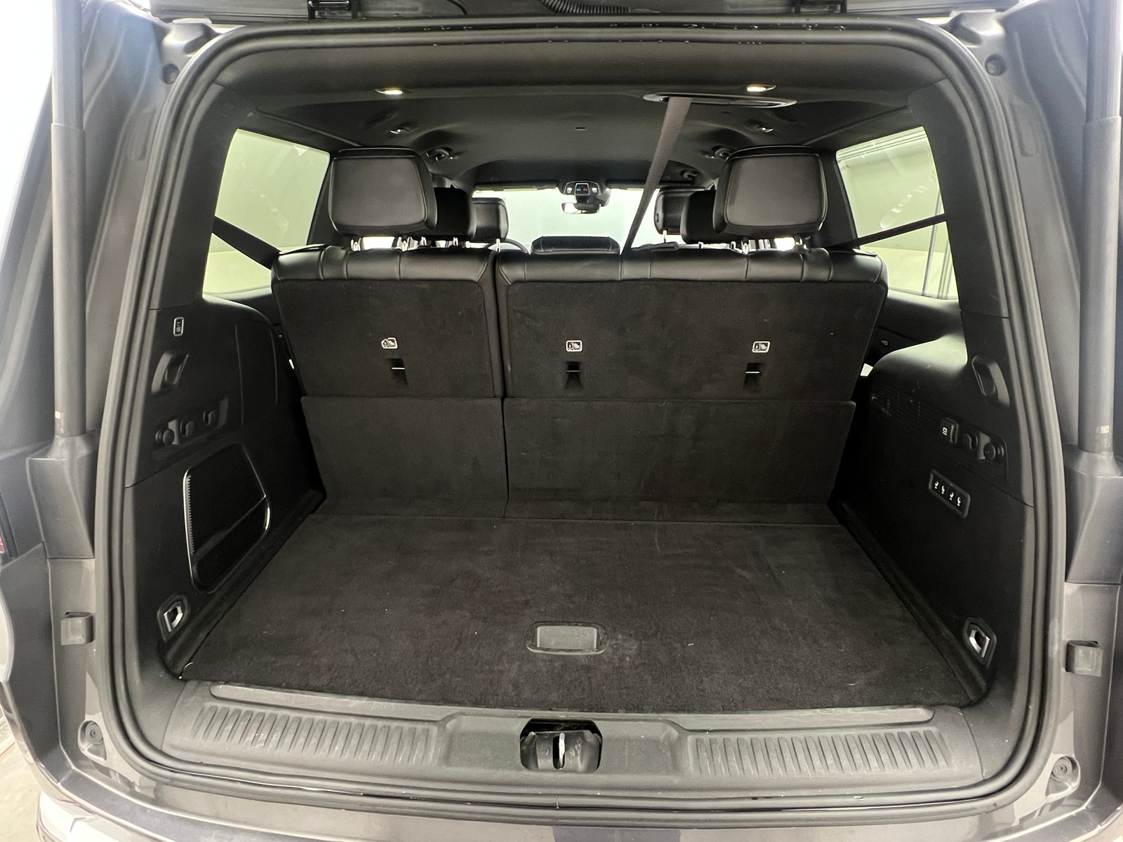 Thumbnail: 2024 Jeep Wagoneer - 6