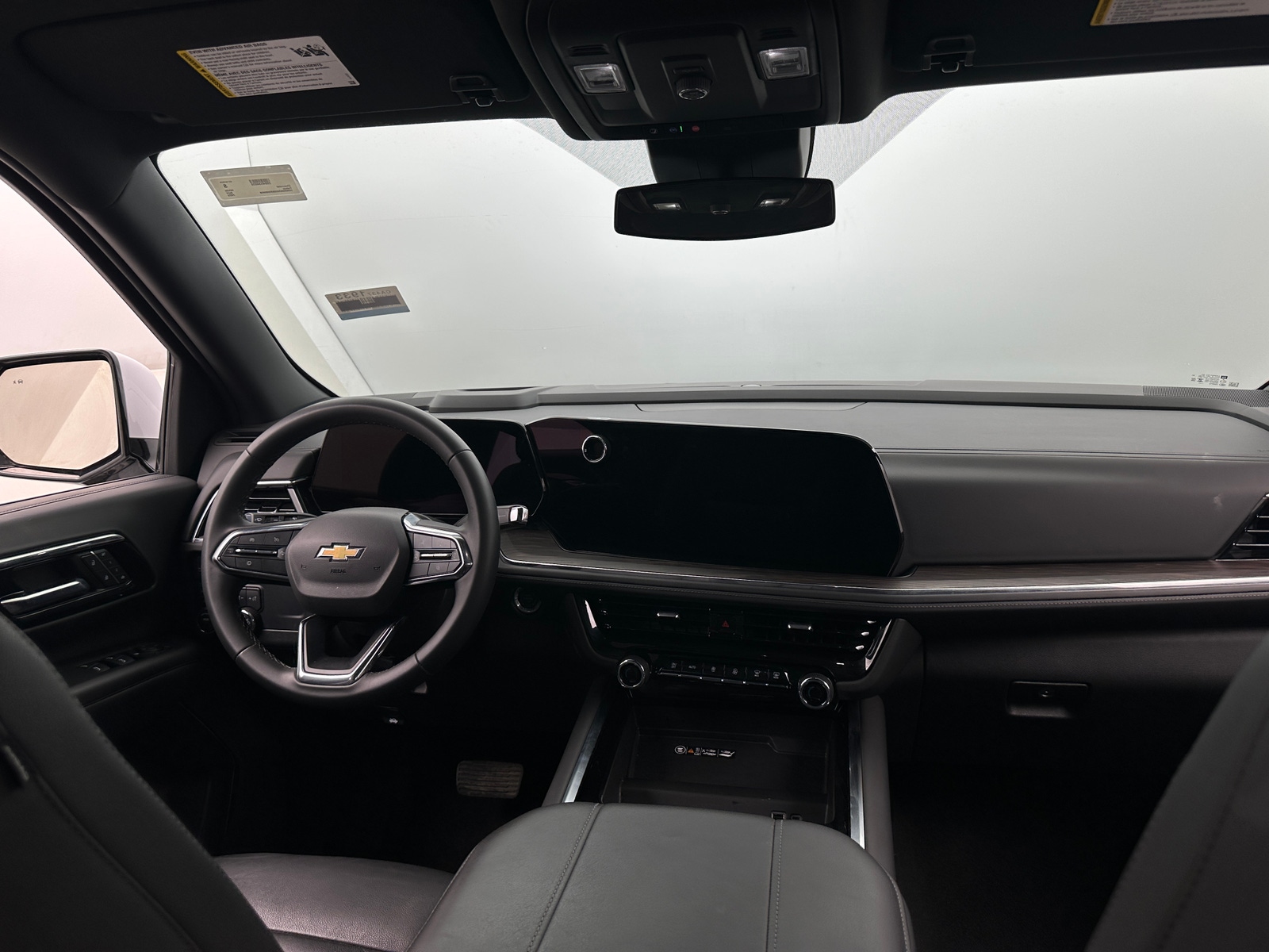 Thumbnail: 2025 Chevrolet Tahoe - 2