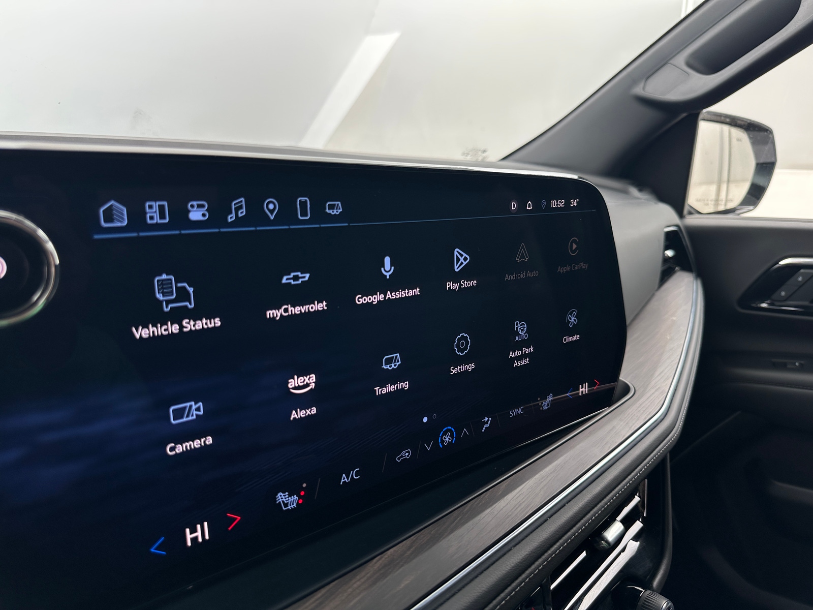 Thumbnail: 2025 Chevrolet Tahoe - 3