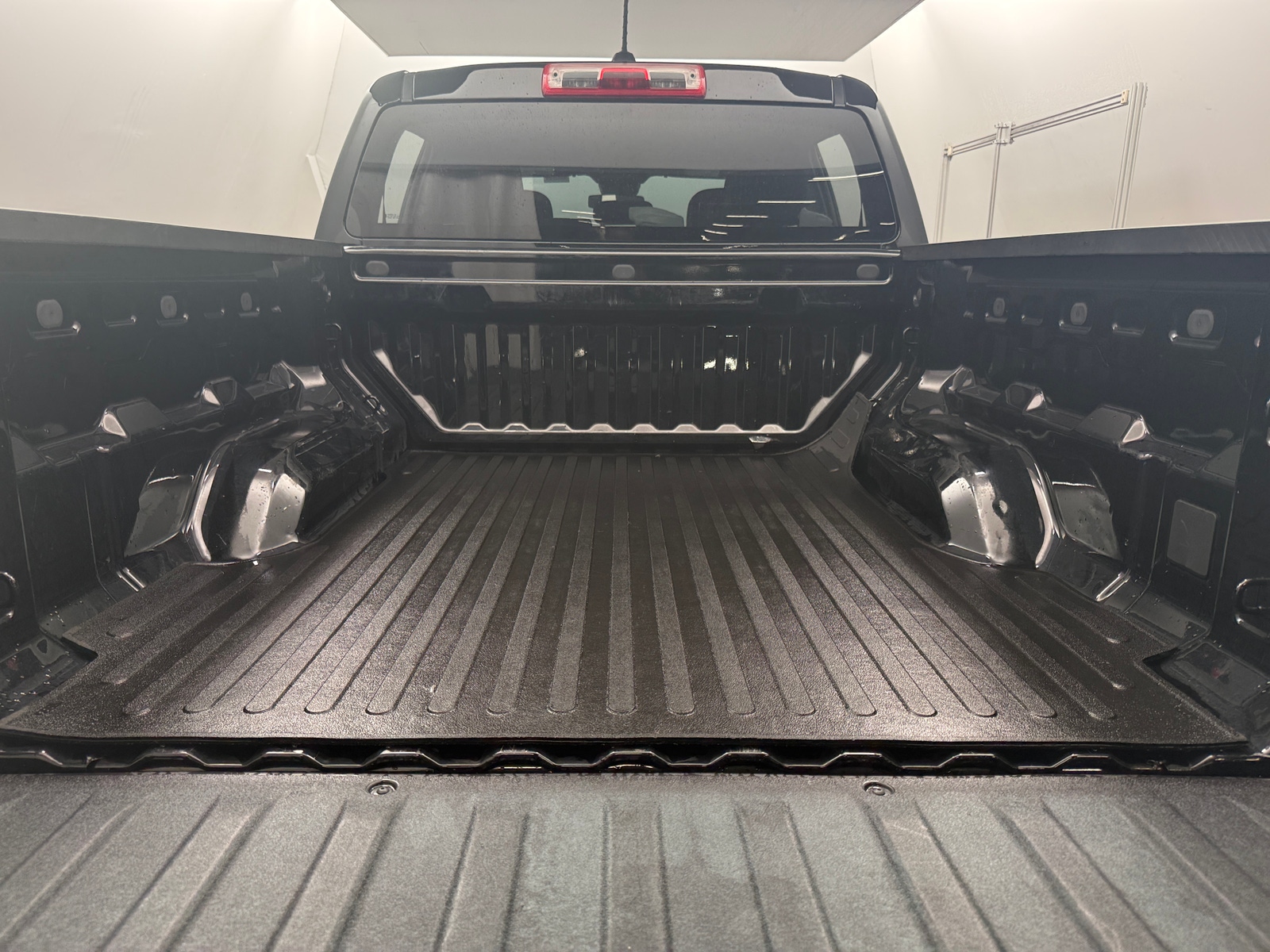 Thumbnail: 2023 Chevrolet Colorado - 7