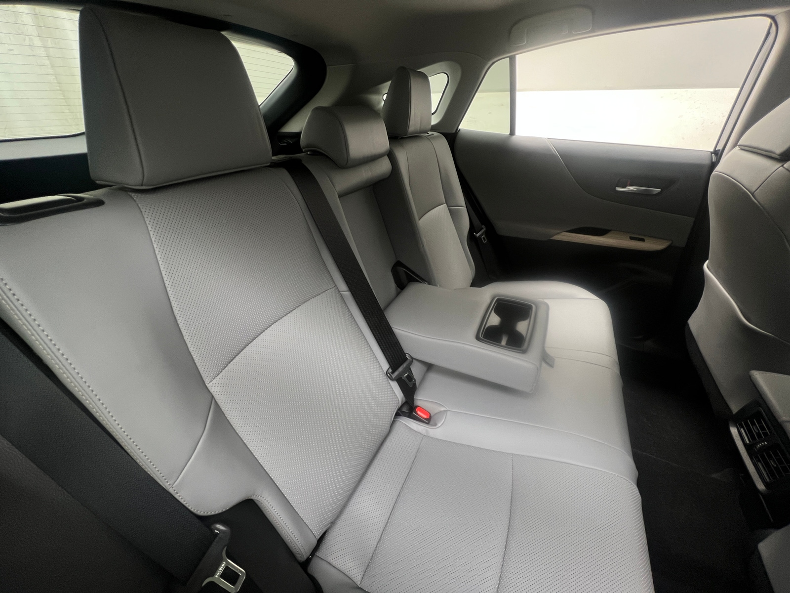 Thumbnail: 2023 Toyota Venza - 5