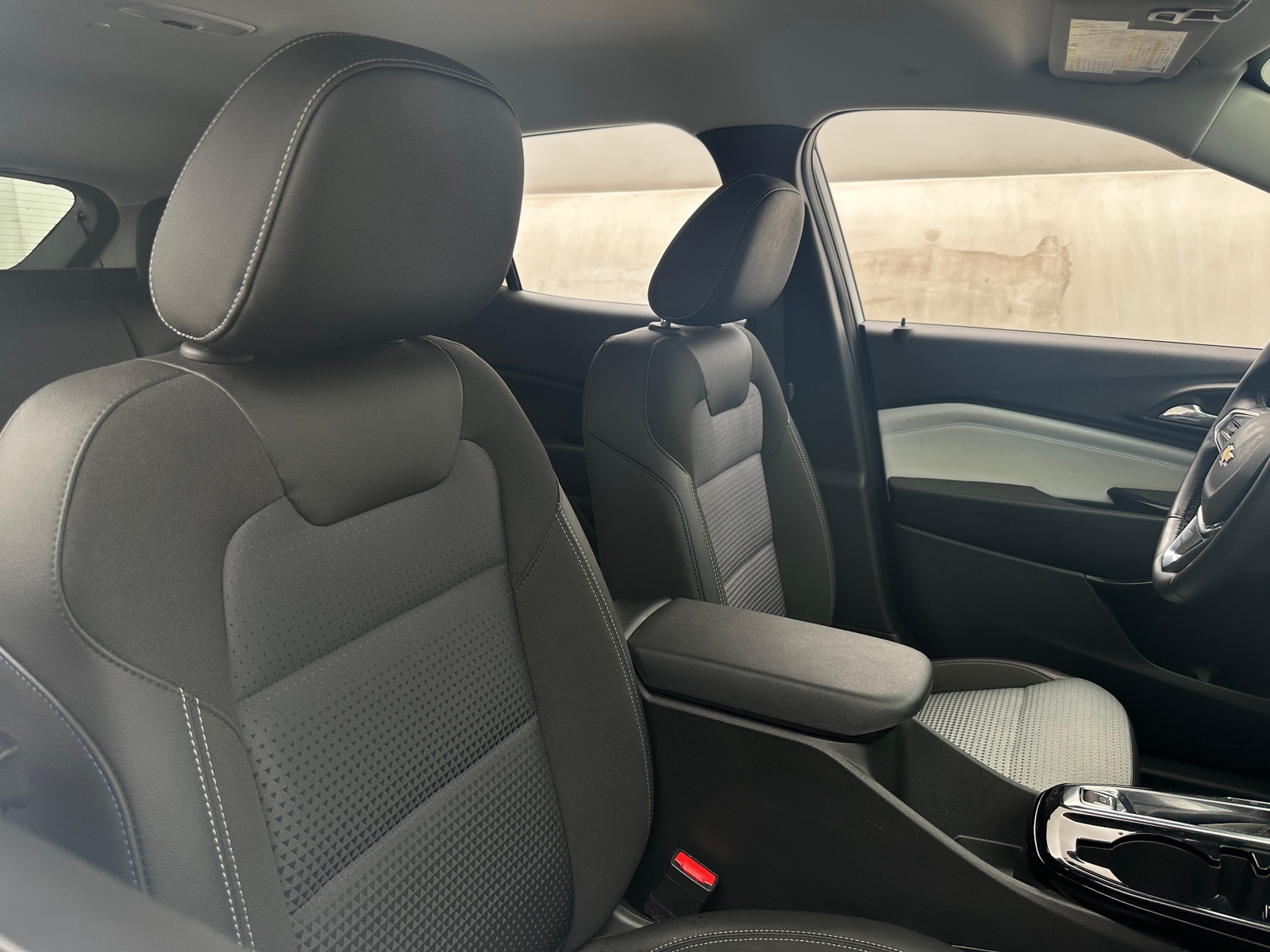 Thumbnail: 2025 Chevrolet Trax - 2