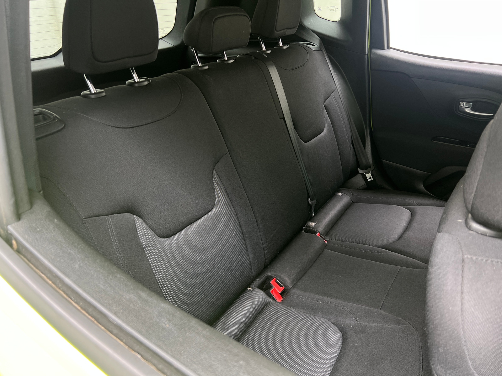 Thumbnail: 2018 Jeep Renegade - 6