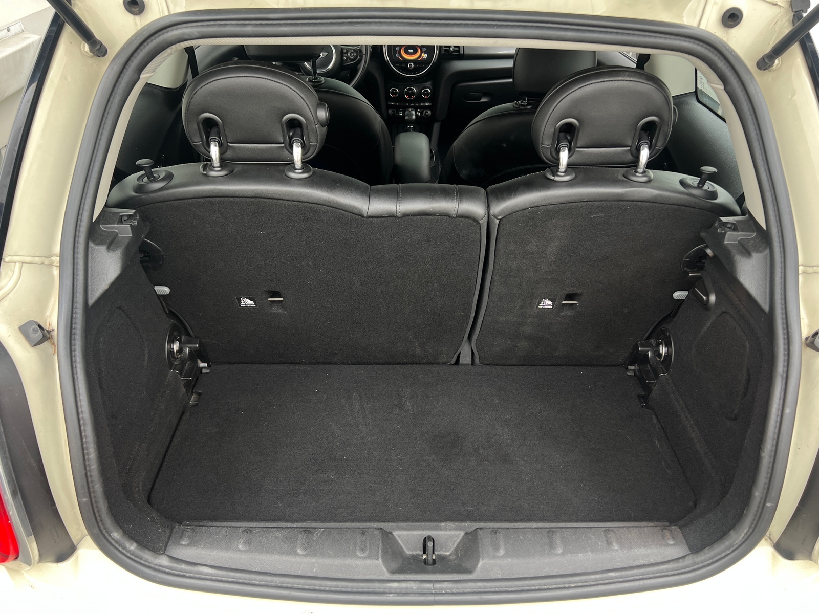 Thumbnail: 2017 MINI Cooper Hardtop - 6