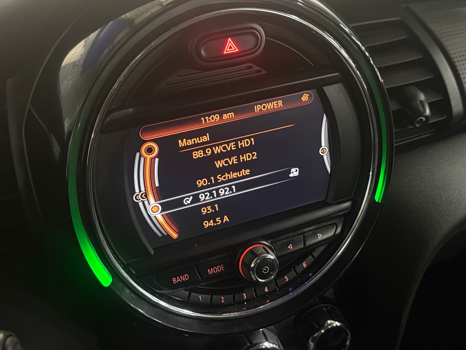 Thumbnail: 2017 MINI Cooper Hardtop - 3