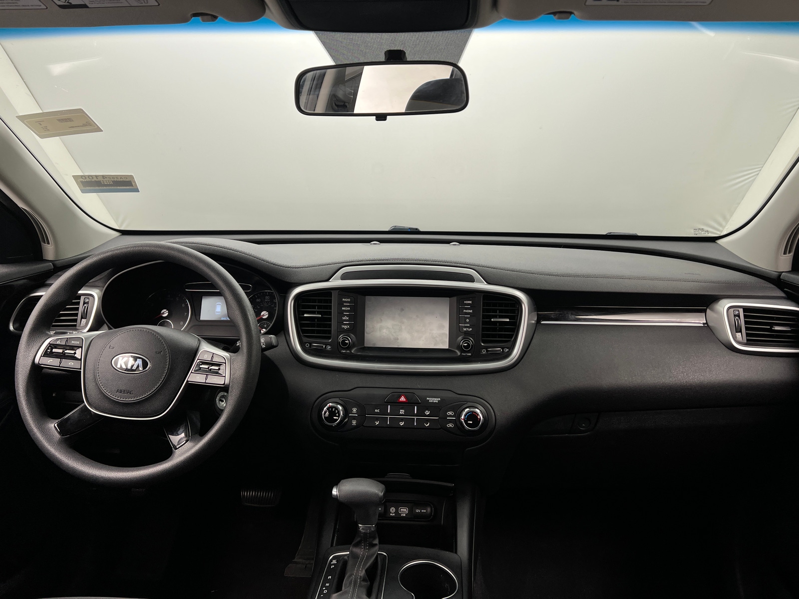 Thumbnail: 2019 Kia Sorento - 3