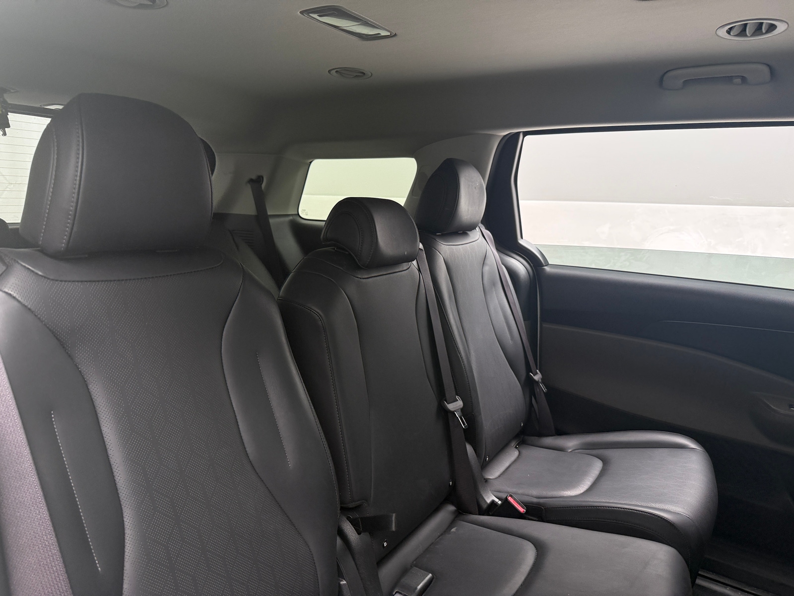 Thumbnail: 2025 Kia Carnival - 5