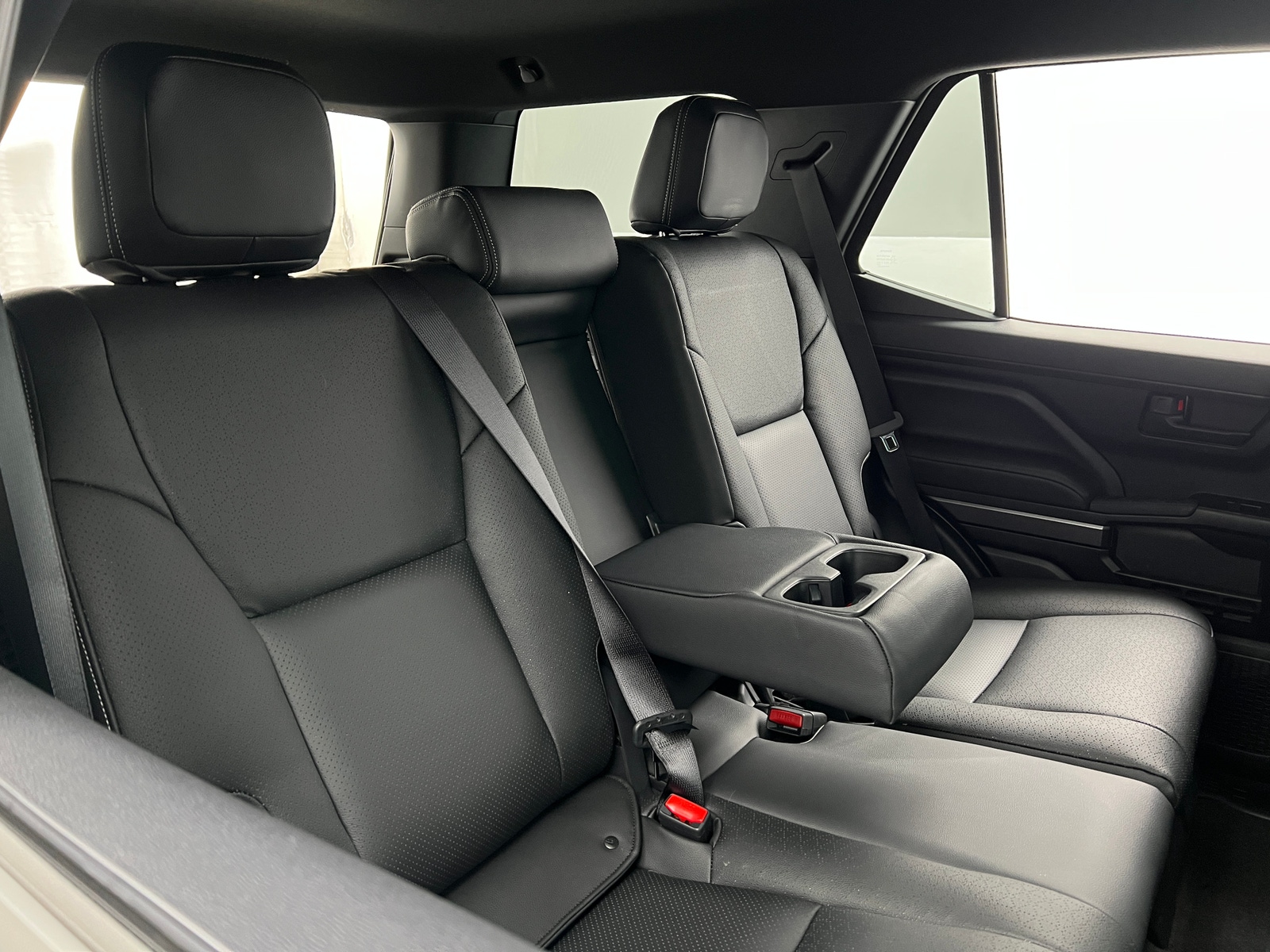 Thumbnail: 2025 Toyota 4Runner - 6