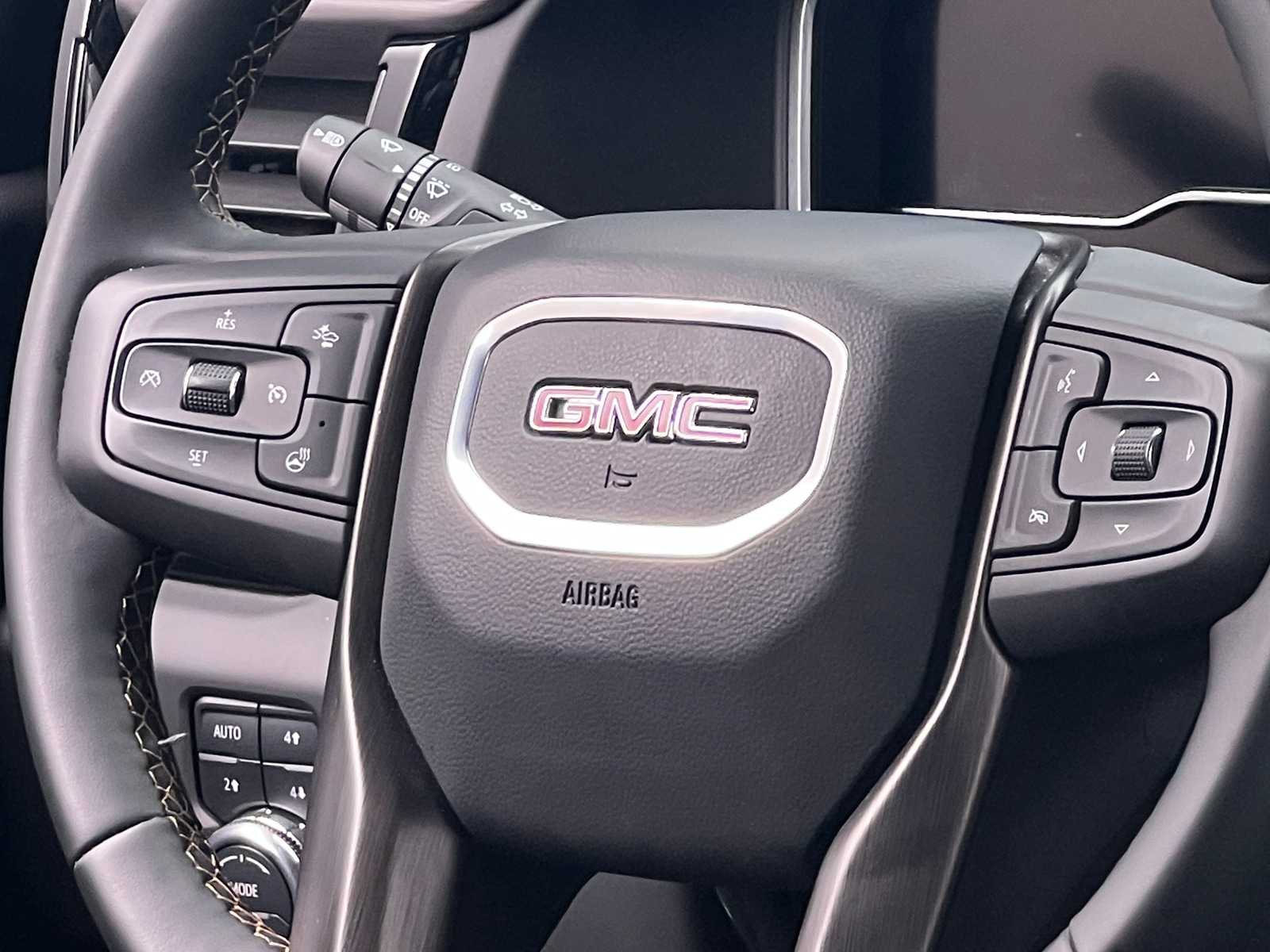 Thumbnail: 2025 GMC Sierra 2500 - 4